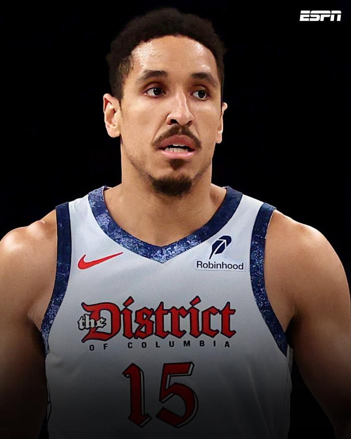 尼克斯底薪签约布罗格登，麦克布朗帅位受关注